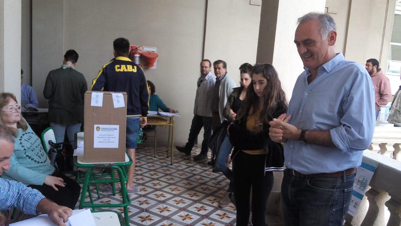 Jaime Benedetti tras emitir su voto, recorrerá el Departamento